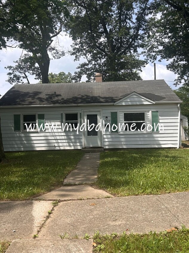 Primary Photo - 5022 Bowser Ave