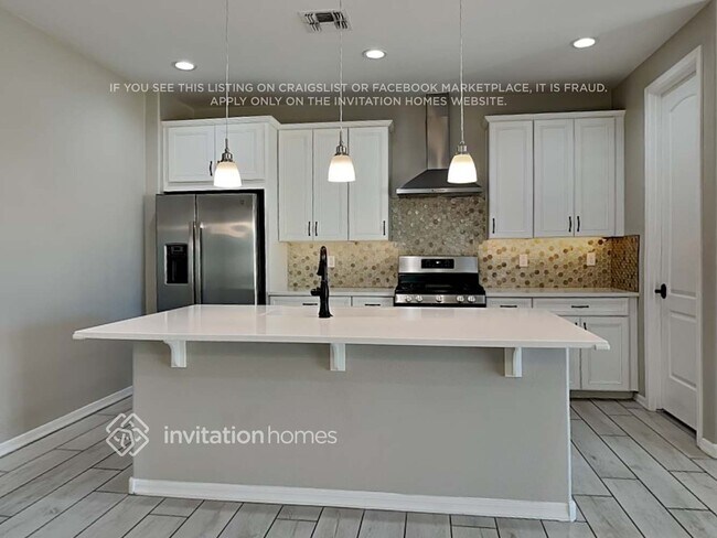 Building Photo - 19615 W Montecito Ave