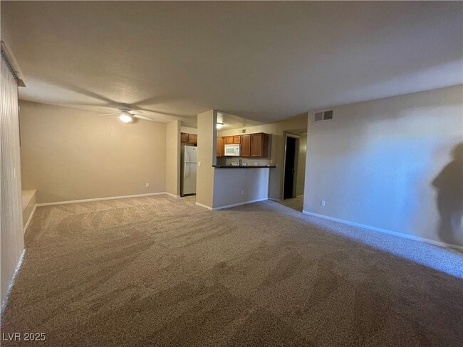 Foto del edificio - 9325 W Desert Inn Rd