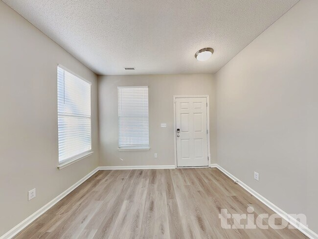 Foto del edificio - 3445 Dutchman Rd