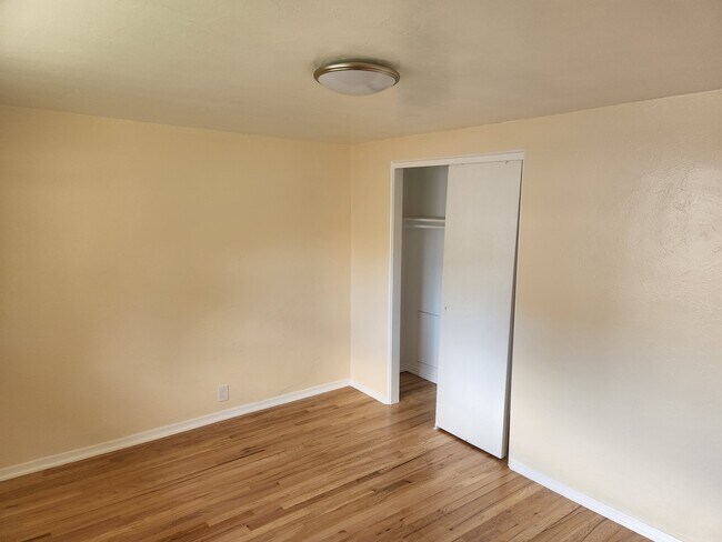 Foto del edificio - 8779 W 63rd Pl