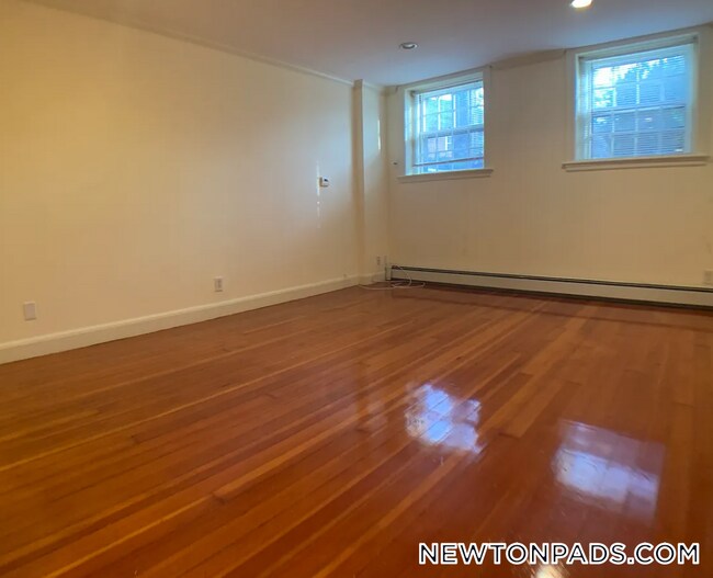 Building Photo - 75 Wyman St