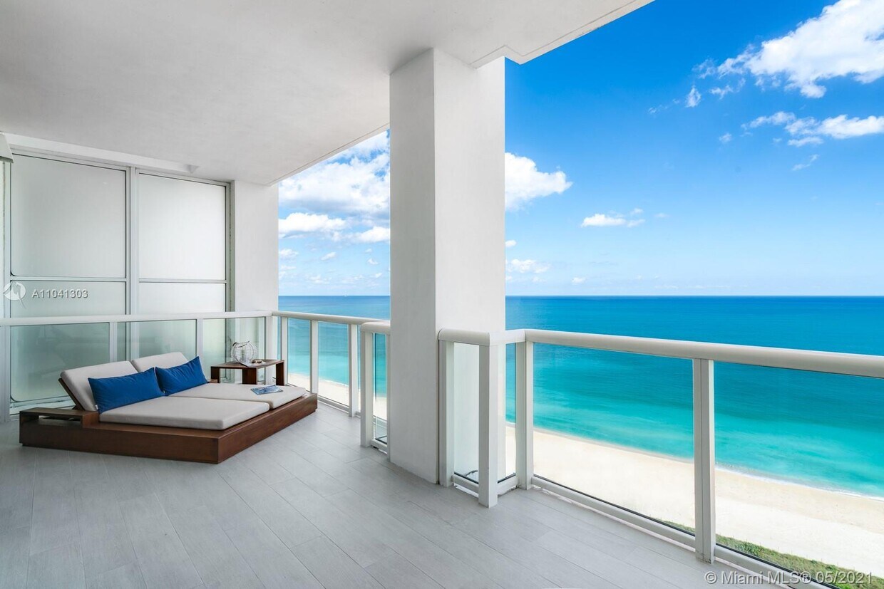 Foto principal - 50 South Pointe Dr