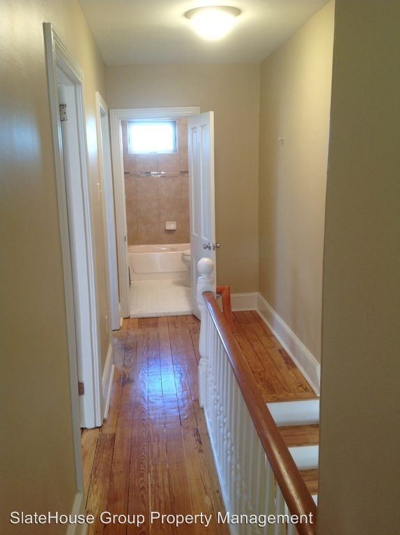 Building Photo - 3 br, 2 bath House - 107 W. 5th St EGW
