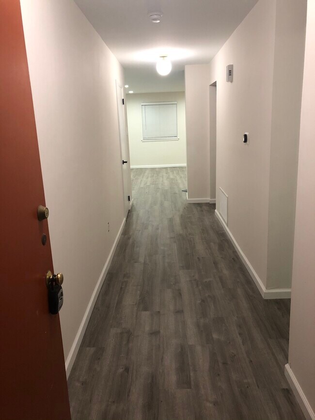 Vestíbulo de entrada - 605A Cypress Point Cir