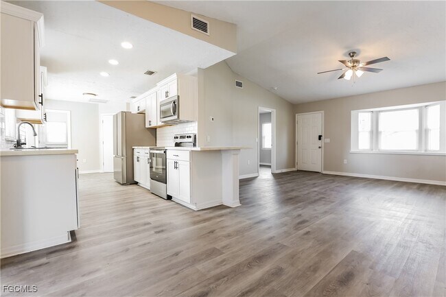 Building Photo - 4007 Allure Ln