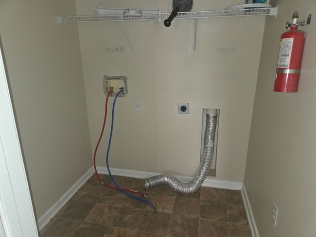 Photo - 2 Bedroom 2 bathroom unit available now! Apartment