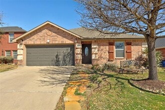 Building Photo - 1409 Waterford Dr