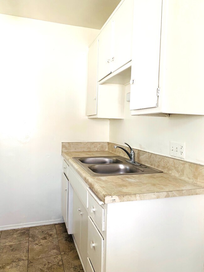 Foto del edificio - 141 S Ave 22