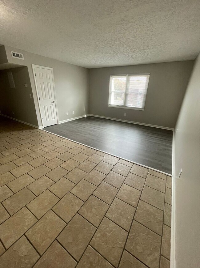 Foto del edificio - City Walk Apartments!