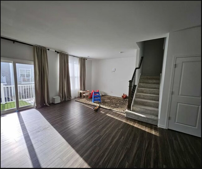 Living Space - 516 Wolverine Dr