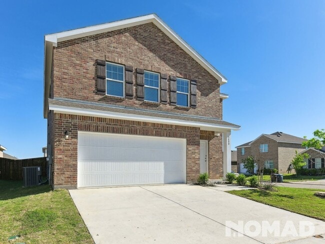 Building Photo - 5 Bedroom, 3 Bath Single Family Home in Cr...