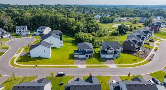 Foto del edificio - 21979 Lower Mill Ave