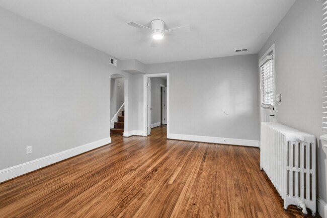 Foto del edificio - 2153 N Taylor St
