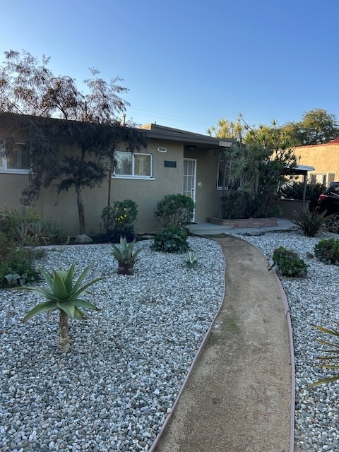 Entrada principal - 3731 Lewis Ave