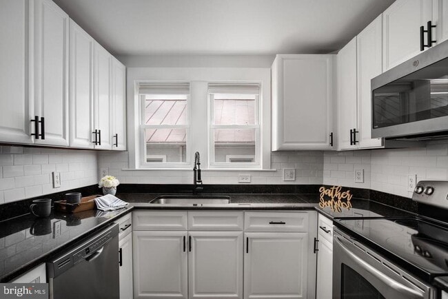 Foto del edificio - 735 Berryville Ave