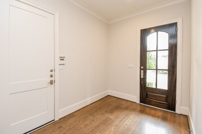 Building Photo - 810 Remington Glade Dr