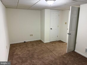 Building Photo - 99 E Highland Cir