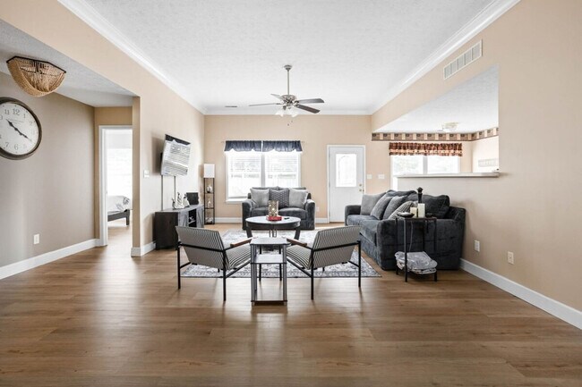 Foto del edificio - 3202 Grandview Way