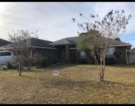 Building Photo - 2290 Heritage Cir