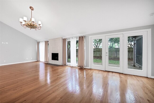 Foto del edificio - 2239 Kinbrook Dr