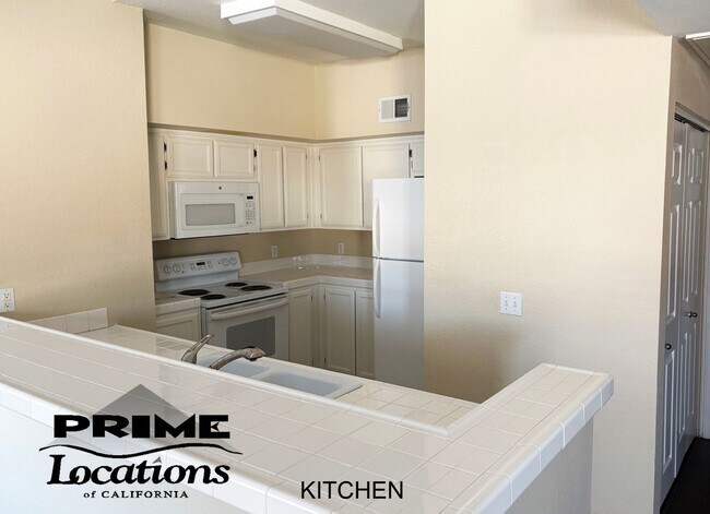 Foto del edificio - Spectacular Pacific Sunset condo