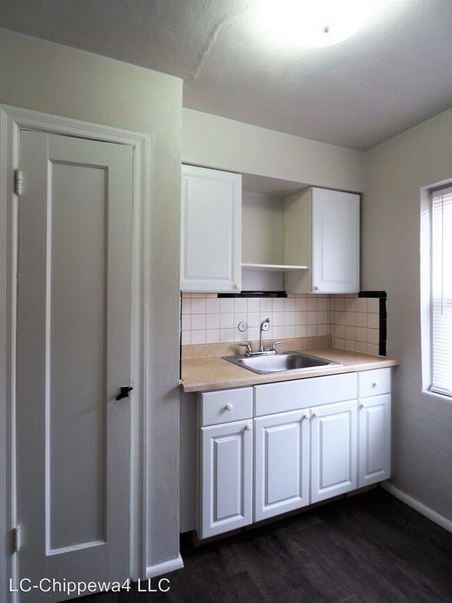 Foto del edificio - 5412 Chippewa St