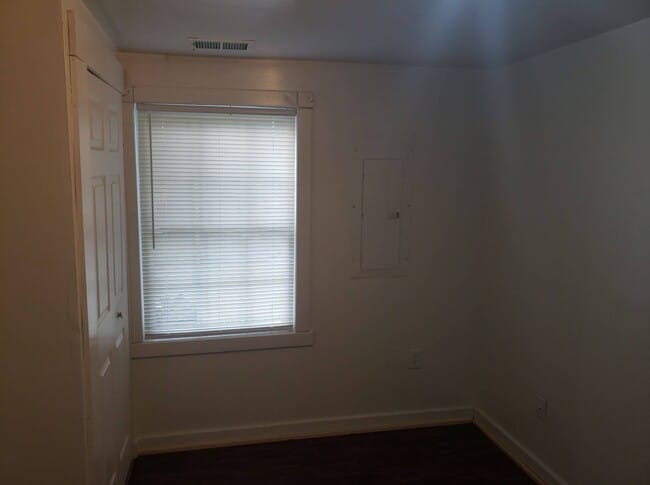 Building Photo - 532 Cameron St