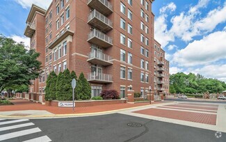 Building Photo - 4490 Market Commons Dr