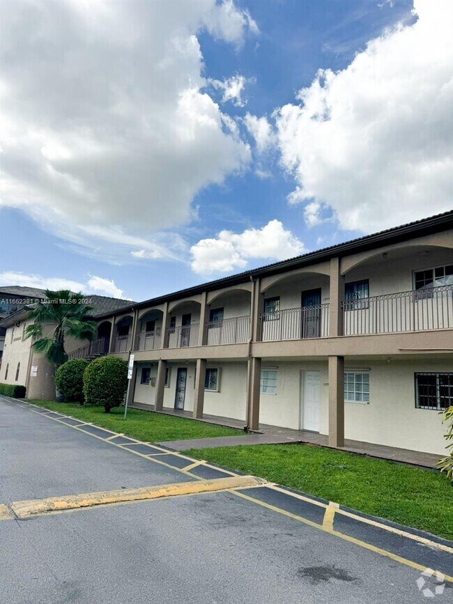 Efficiency For Rent In Hialeah 800