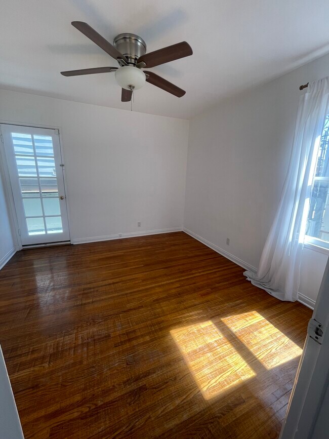 Unidad E - 830 20th St