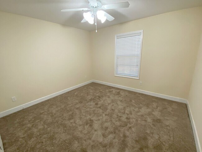 Building Photo - 4319 Autumn Ridge