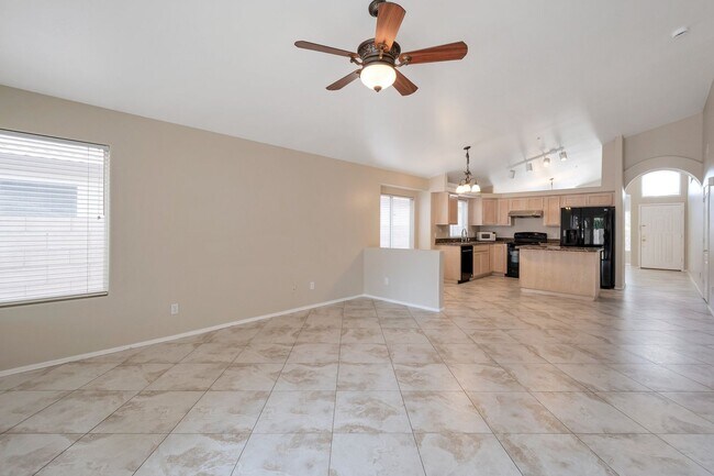 Foto del edificio - Immaculate 3 bedrooms, 2 bath in Scottsdale