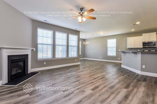 Building Photo - 41 Needham Ln