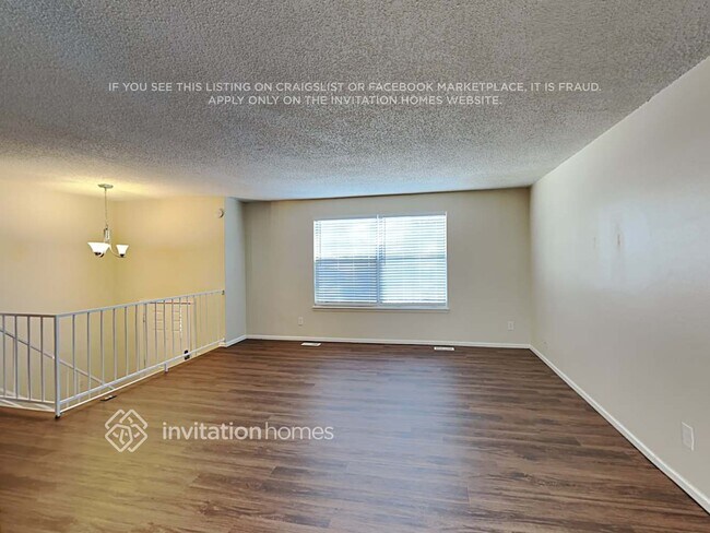 Foto del edificio - 6660 Bugle Dr