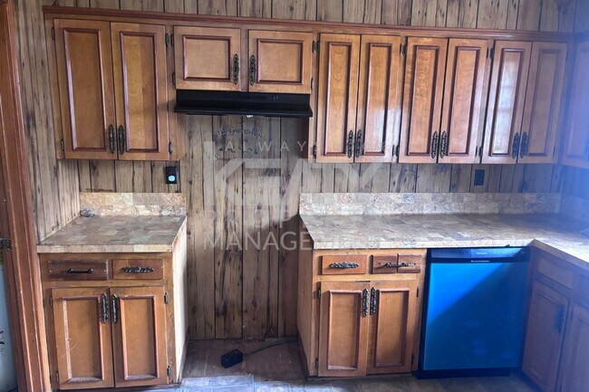 Foto del edificio - 3 Bedroom 2 Bathroom House Now available i...