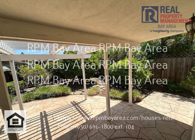 Foto del edificio - Spacious and Classic Home in Sunnyvale 3BD...