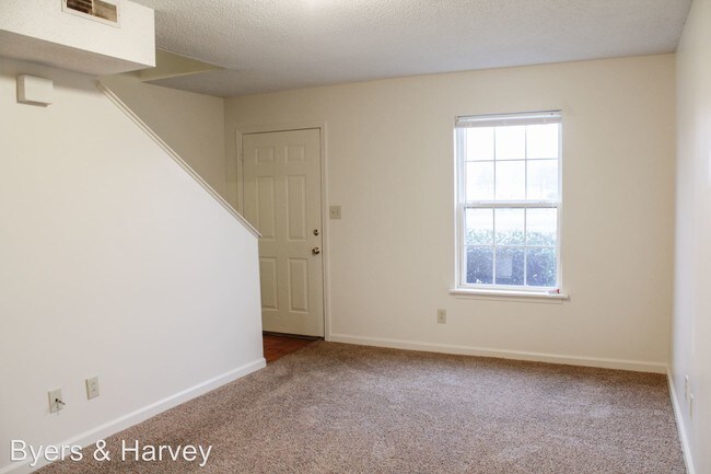 Building Photo - 330 Audrea Ln