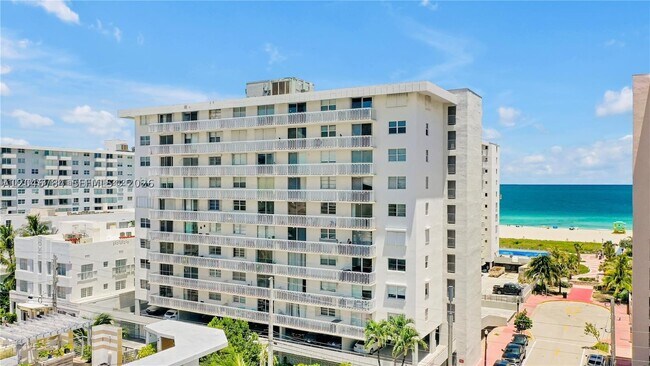 Building Photo - 401 Ocean 722