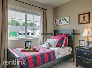 Building Photo - 3 br, 2.5 bath Townhome - 5731 Joynak St S