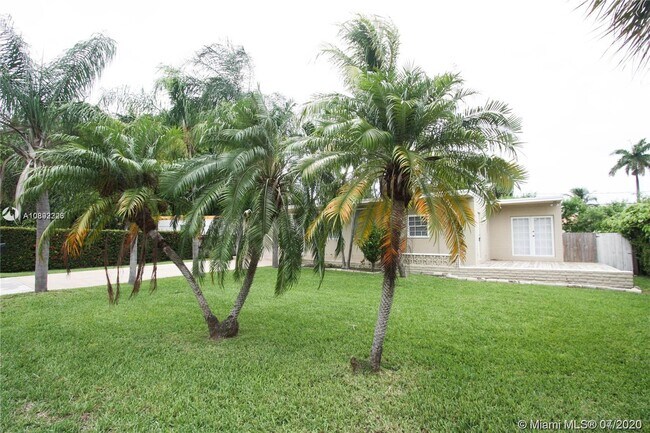 Building Photo - 332 189th St