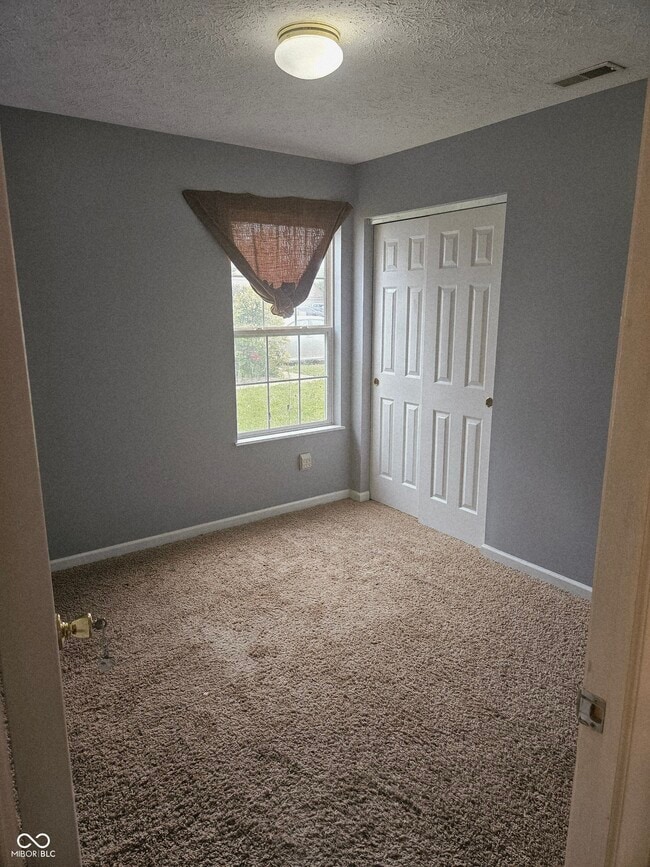 Foto del edificio - 7307 Barnwell Pl