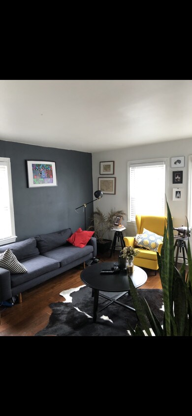 Primary Photo - 1443 Holbrook St NE