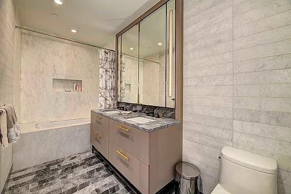 Building Photo - 91 Leonard St