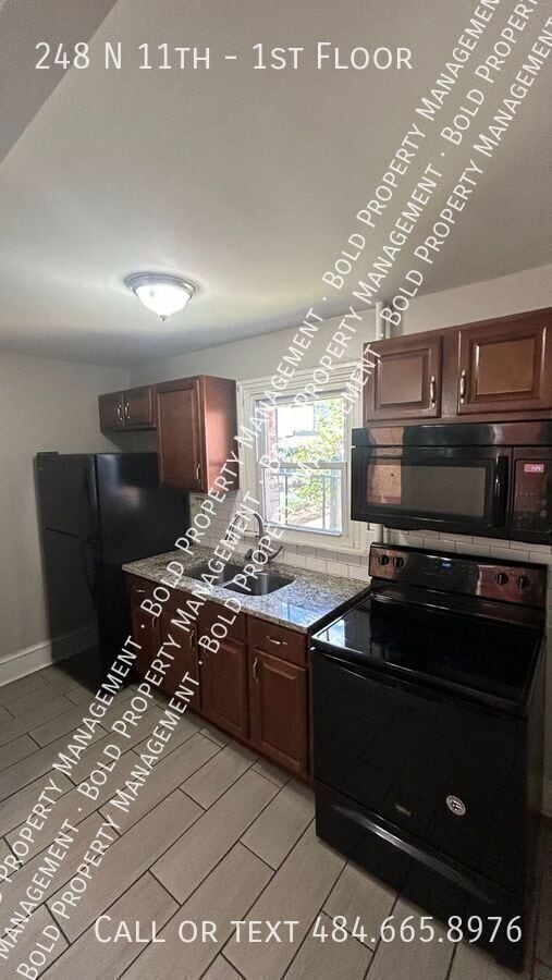 Photo - 248 N 11th St Apartment