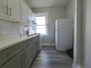 Building Photo - 684 Summer Ave