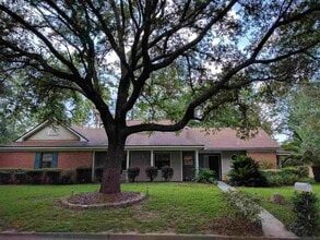 Building Photo - 3711 Longchamp Cir