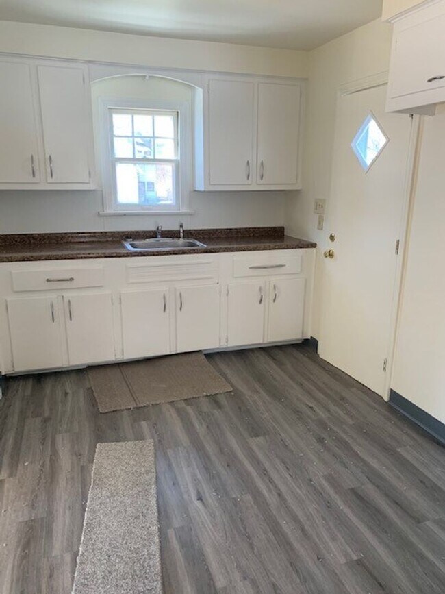 Foto del edificio - YOUNGSTOWN SOUTH 2-3 BED HOME