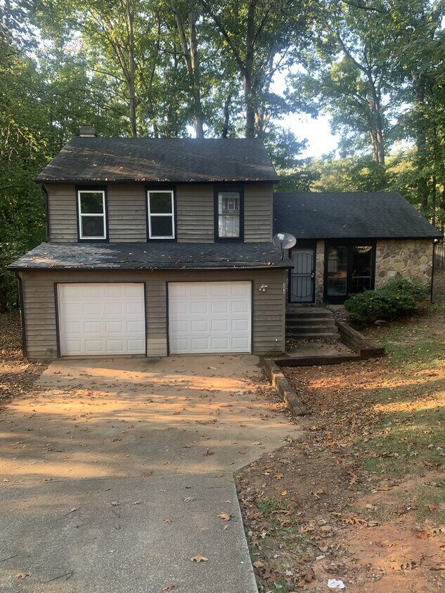 Primary Photo - 5278 Mainstreet Park Dr