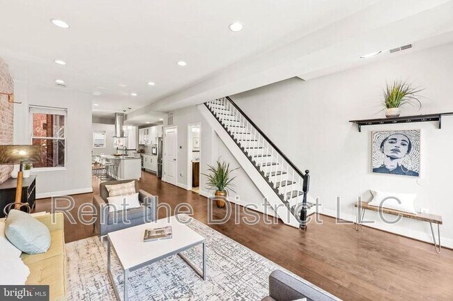 Foto del edificio - 25 Todd Pl NE